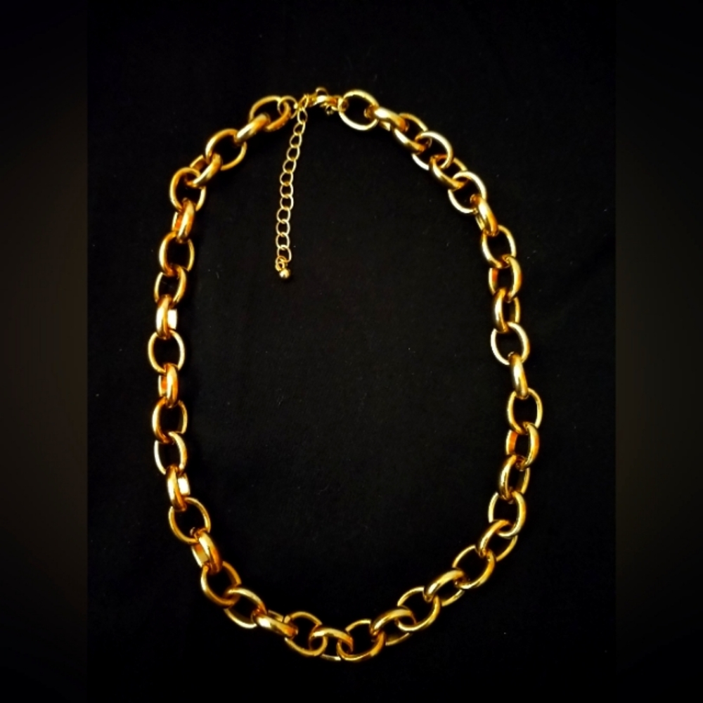 Gold/Toned/Necklace